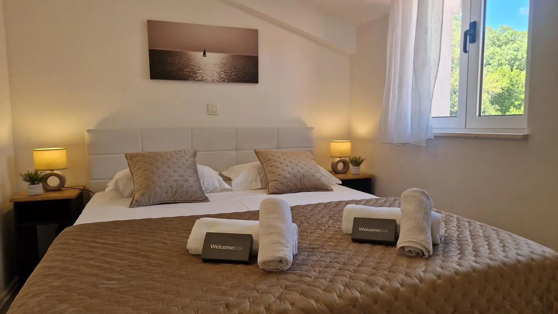 Apartments Mb Kastela 0*,